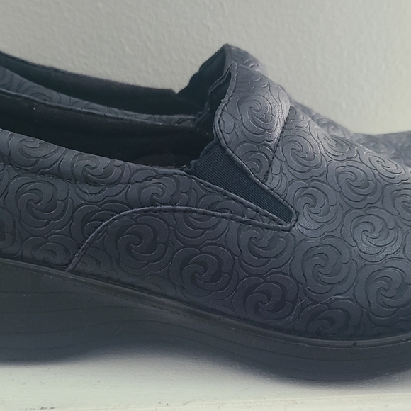 INGARO Nursing Clogs Womens Size 8.5 - Picture 3 of 5